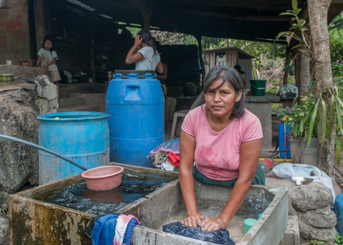 Mécanismes de régulation des ressources hydriques en El Salvador